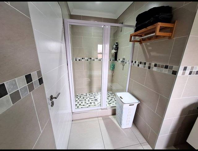 3 BEDROOM DUPLEX FOR SALE IN BRACKENHURST